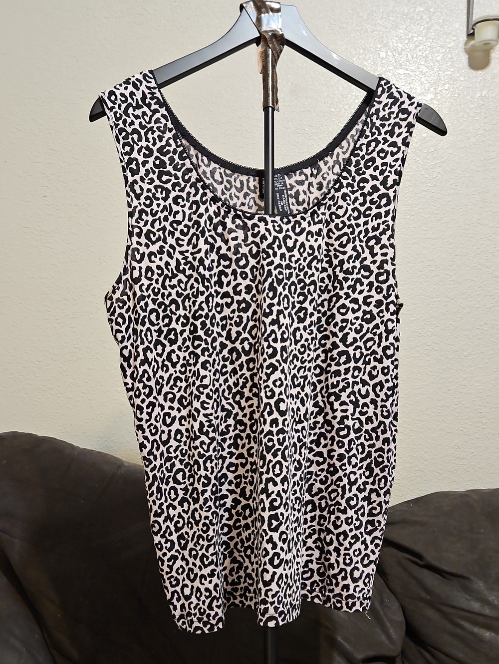 Leopard Silk Blend Print Sleeveless Tank Top - Black on Cream